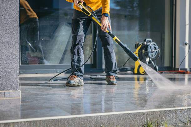 Best House Pressure Washing  in East Milton, FL